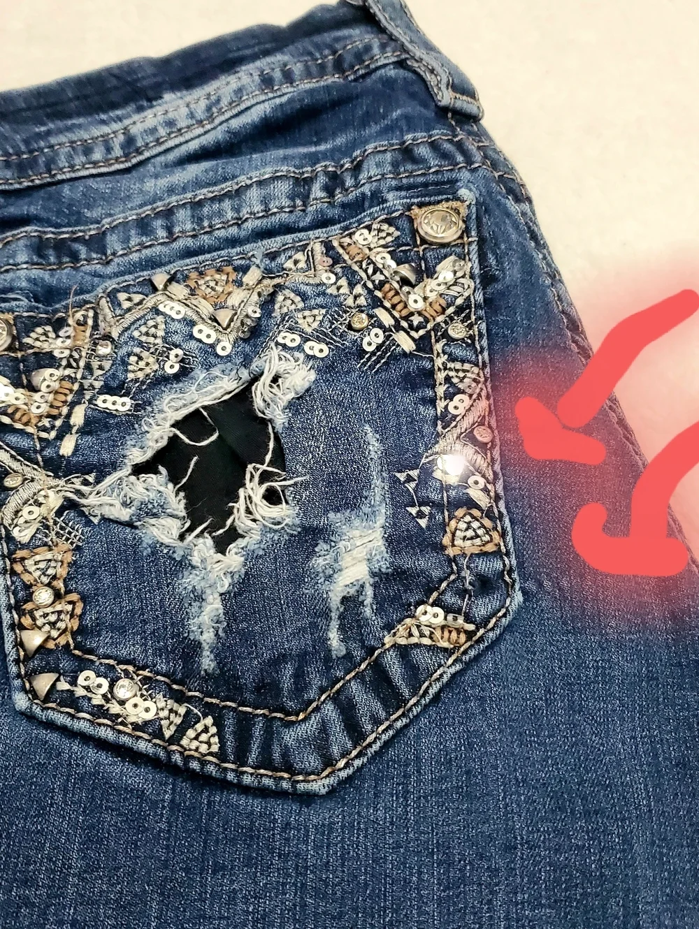 ♦️Miss Me Curvy Mid-Rise Crop Jeans Style# ME8343VC♦️ - Picture 5 of 6